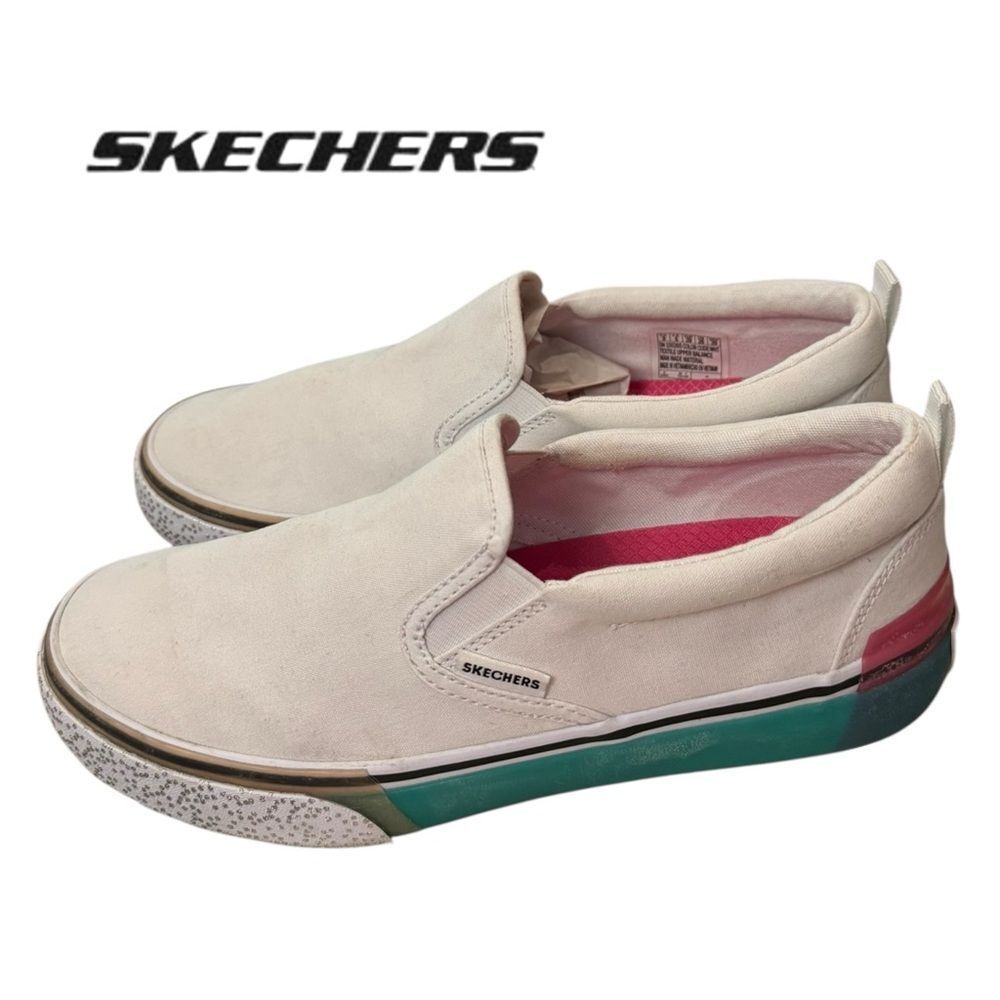 Skechers Sparked Low-Top White Canvas Women's Slip-on Sneakers 9